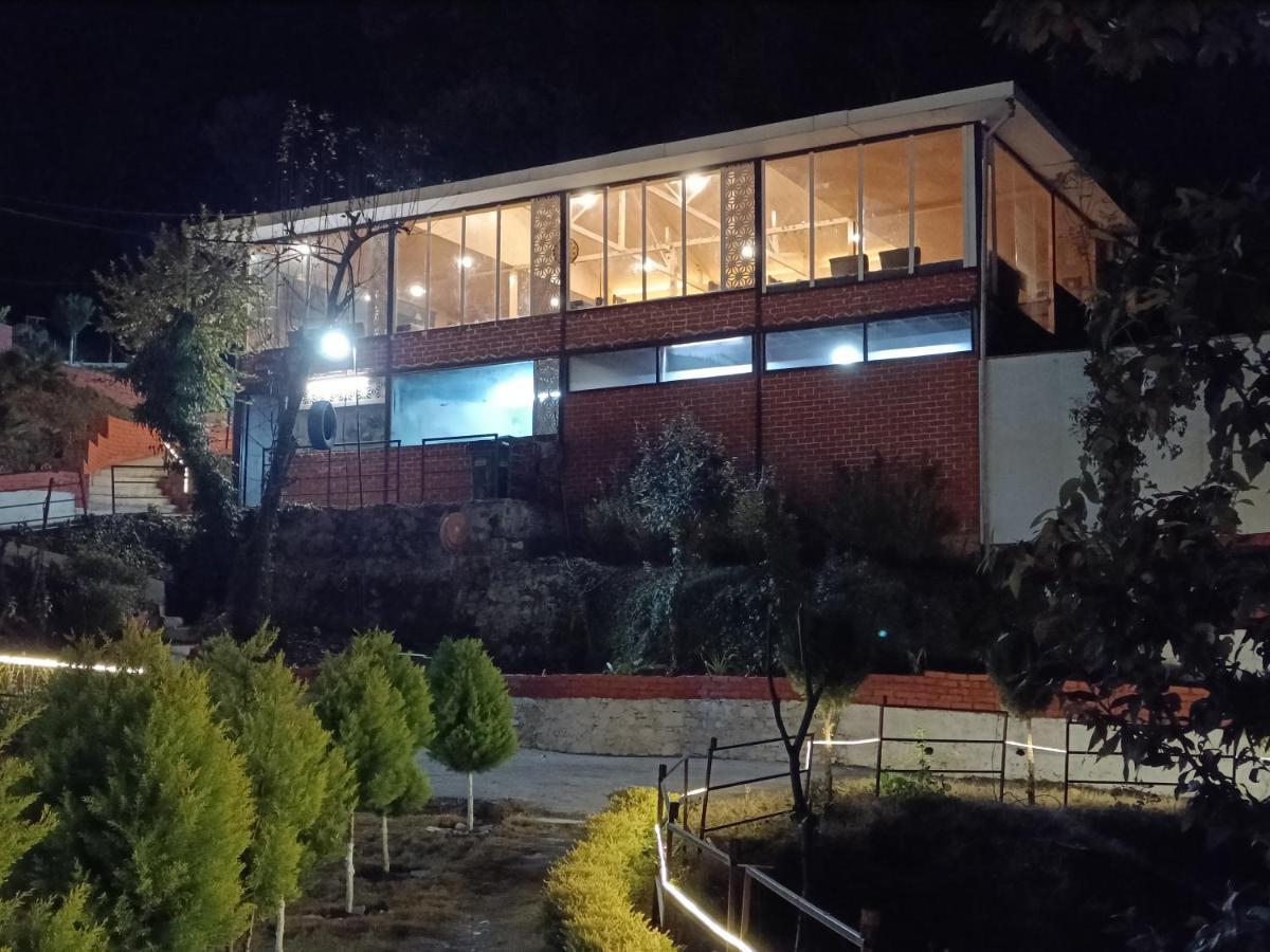 Skywood Resort Shoghi Shogi Exteriör bild
