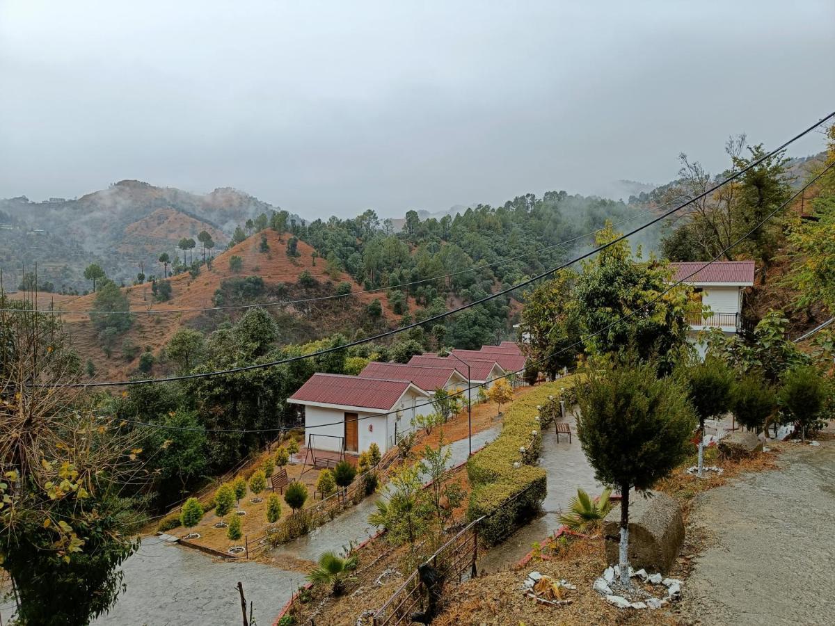 Skywood Resort Shoghi Shogi Exteriör bild