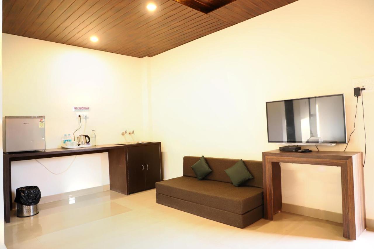 Skywood Resort Shoghi Shogi Exteriör bild
