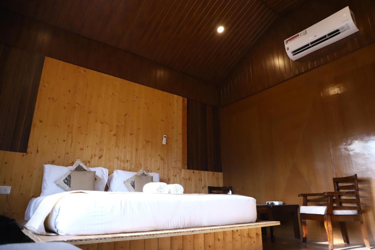 Skywood Resort Shoghi Shogi Exteriör bild