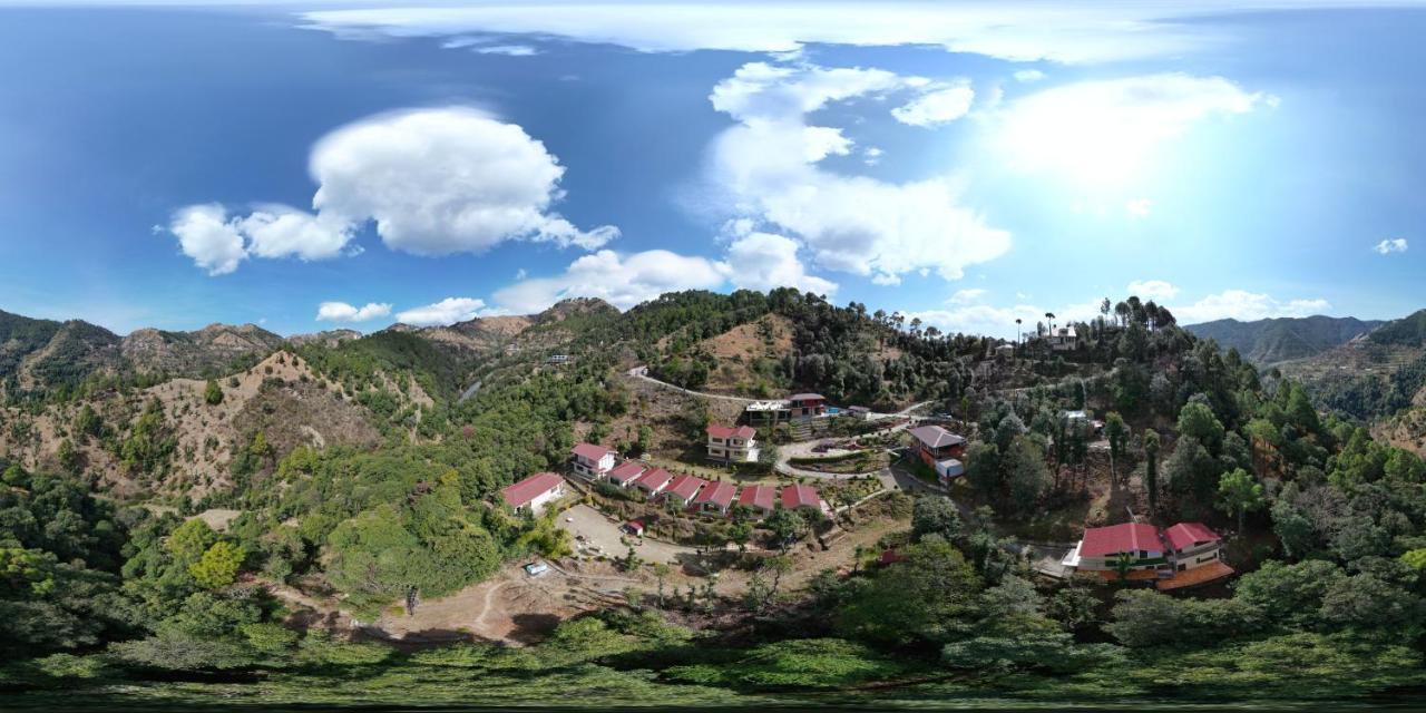 Skywood Resort Shoghi Shogi Exteriör bild