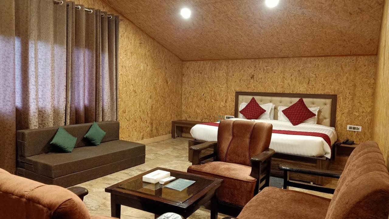 Skywood Resort Shoghi Shogi Exteriör bild