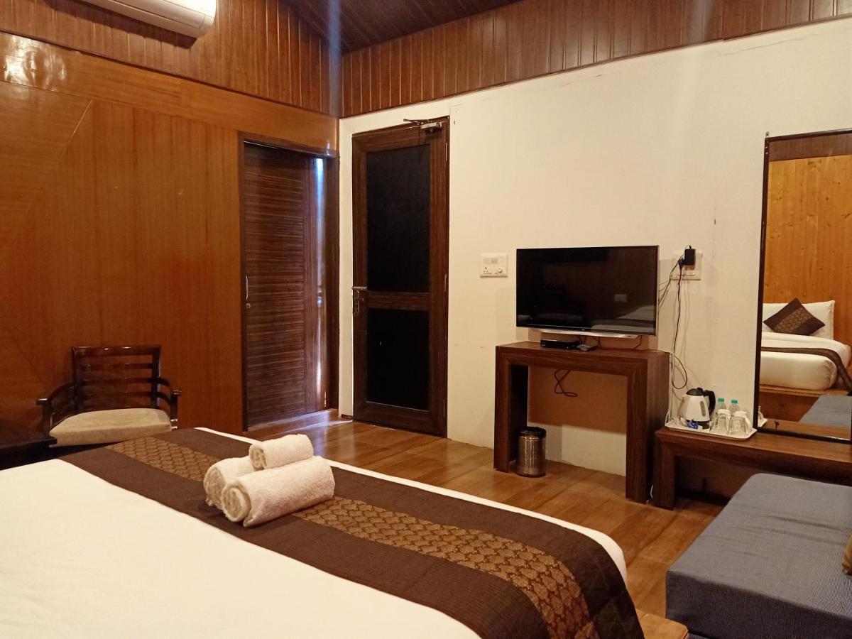 Skywood Resort Shoghi Shogi Exteriör bild