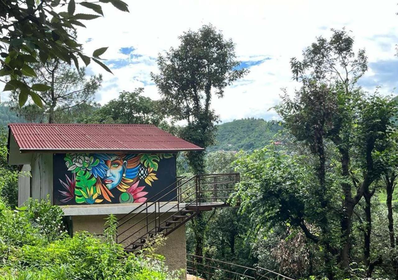 Skywood Resort Shoghi Shogi Exteriör bild