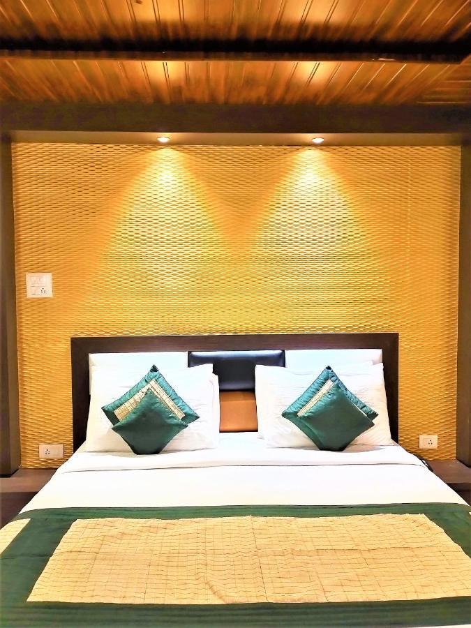 Skywood Resort Shoghi Shogi Exteriör bild